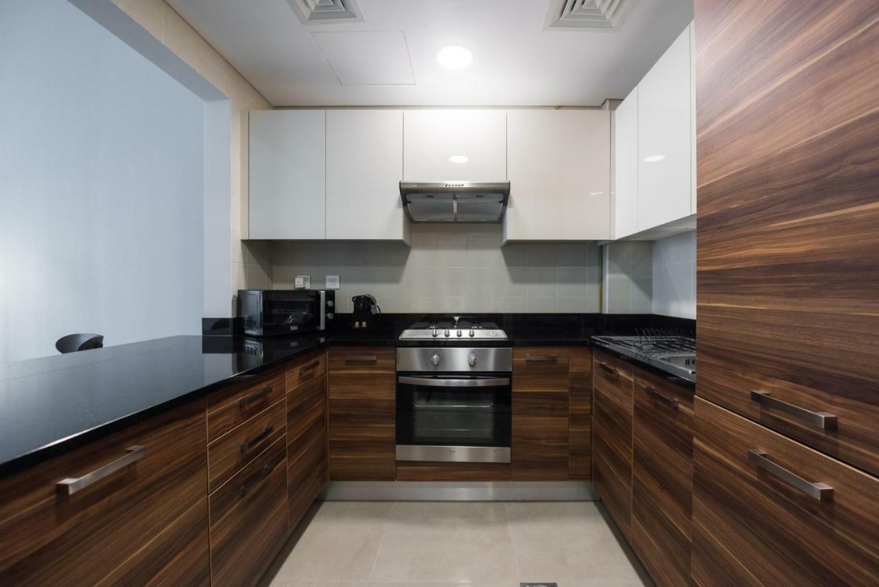 Fantastay Sparkle Tower One Bedroom Suite Marina View Dubai Exterior foto